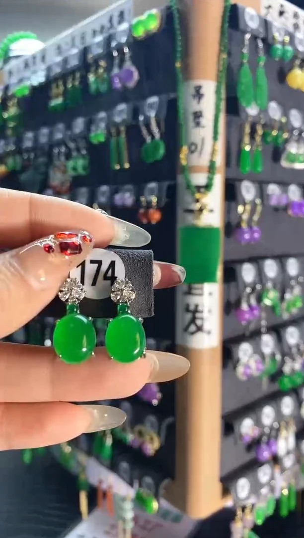 【闪购商品】翡翠耳饰银S925镶嵌174..