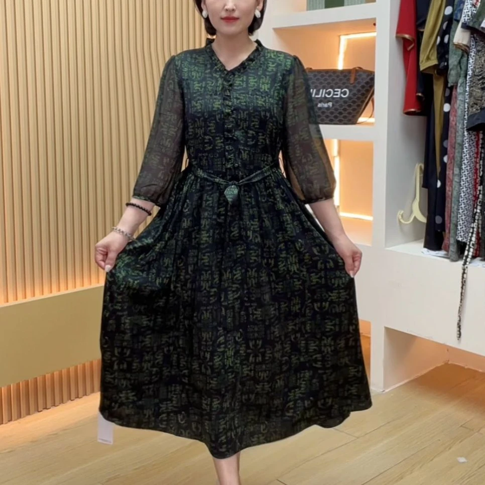 夏季森系V领碎花常规H型裙立领印花遮肚显瘦中袖连衣裙B002