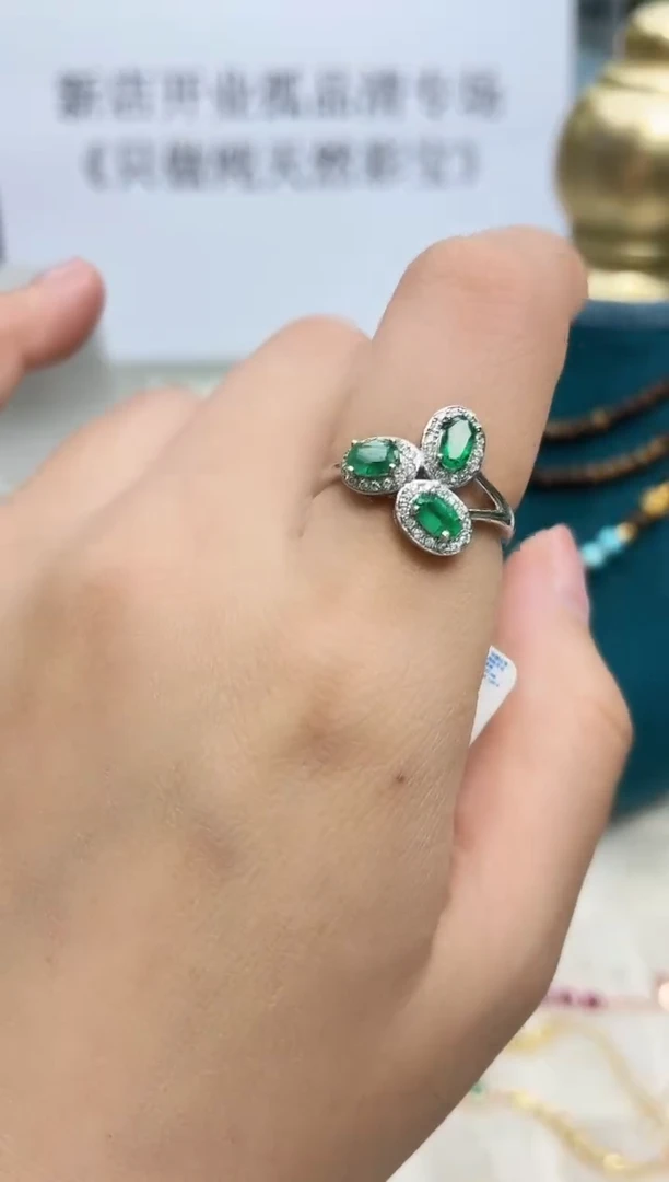 银S925镶嵌戒指祖母绿324ZB1207产品一个（多样性）