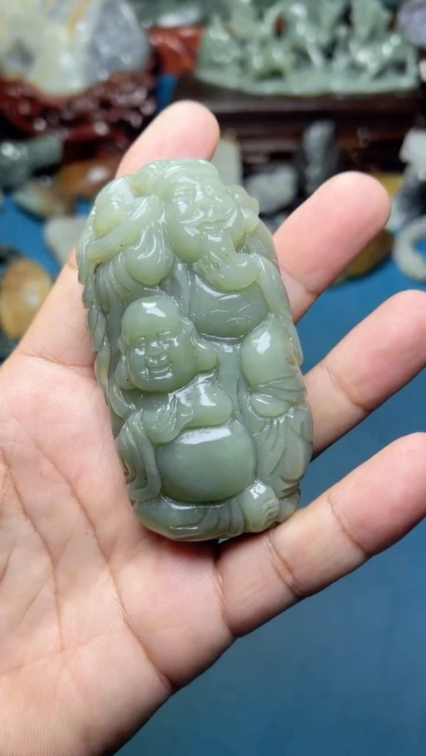 和田玉未镶嵌把件-
