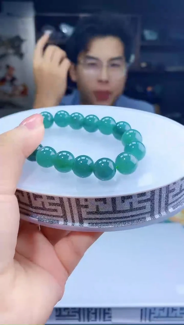 翡翠未镶嵌颈饰翡翠A货