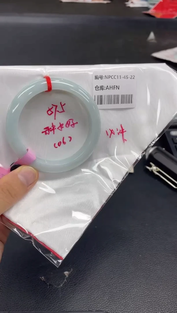未镶嵌手镯翡翠翡翠手镯