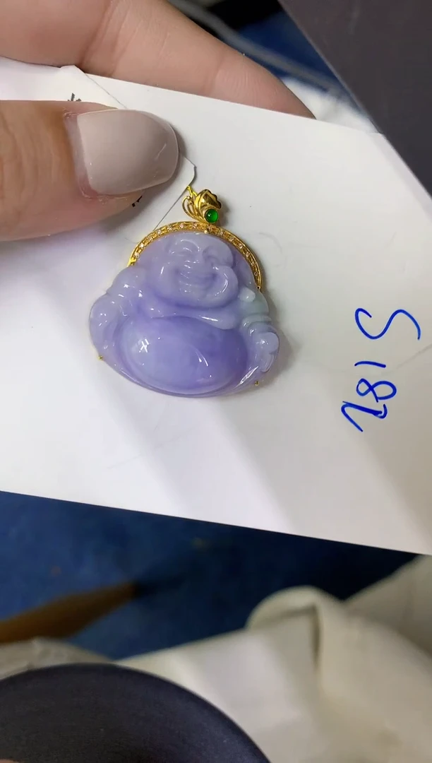 颈饰18K金镶嵌翡翠缅甸天然翡翠A货