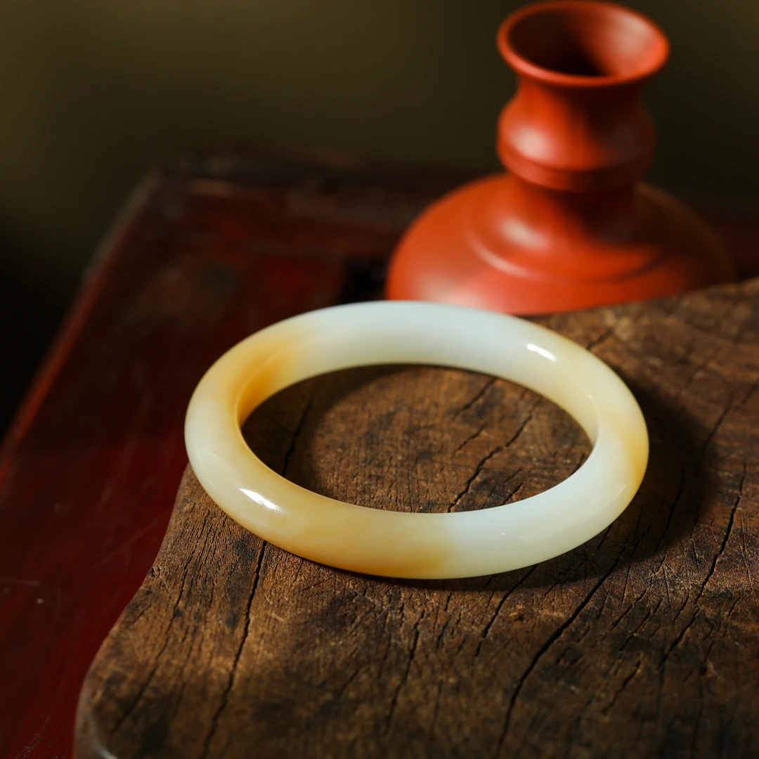 【意婵】（圈口56-58mm）天然典藏级和田玉且末糖手镯-908851