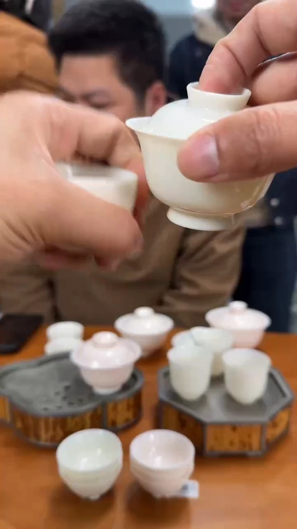 【闪购商品】瓷片@@象牙白小元宝盖碗加个杯子