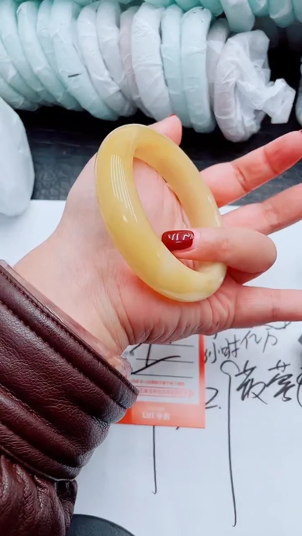 【闪购商品】石英质玉手镯未镶嵌T214-59-60