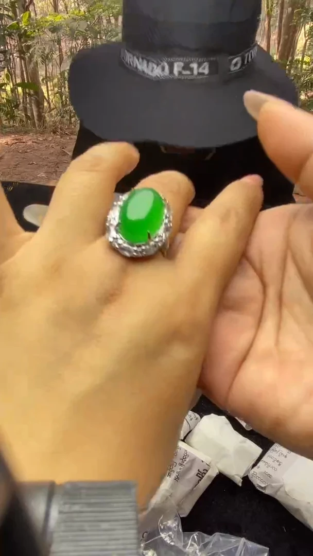 满色吊坠 所见即所得！！！