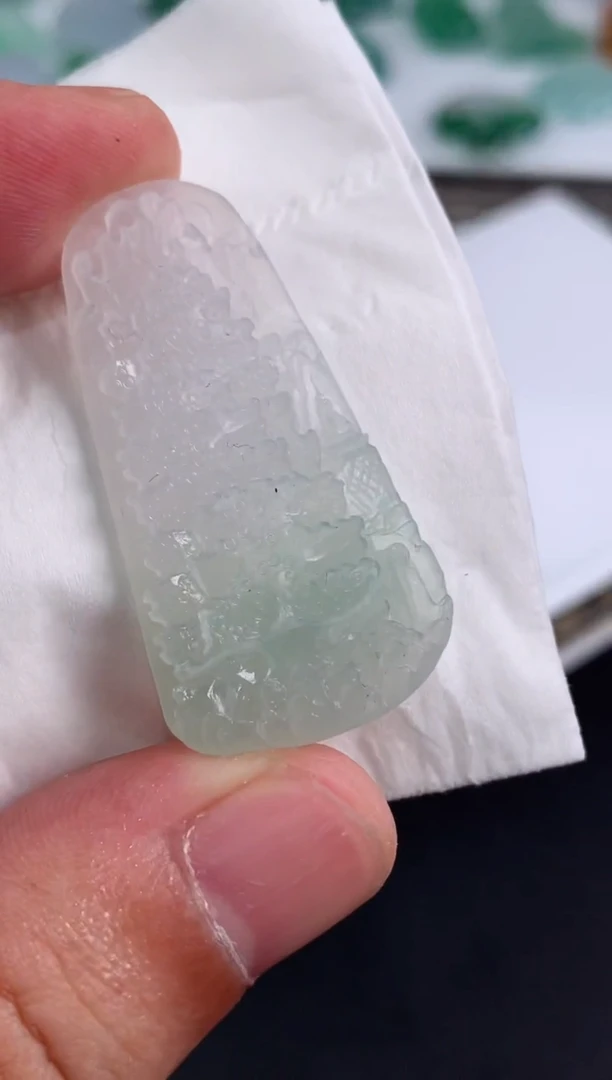 未镶嵌定制翡翠时**年翡翠