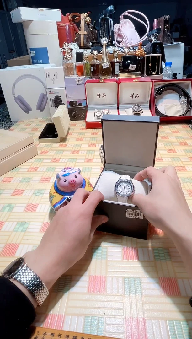 瓷片瓷器 库房到期 全部地板价@@1