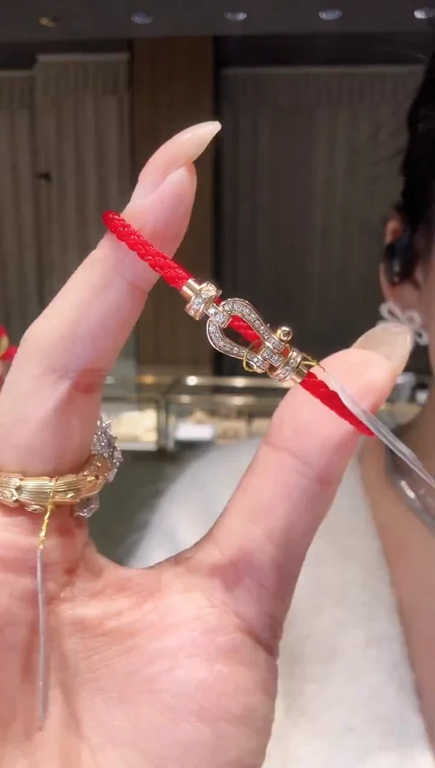 18K金镶嵌吊坠钻石AY0203-R