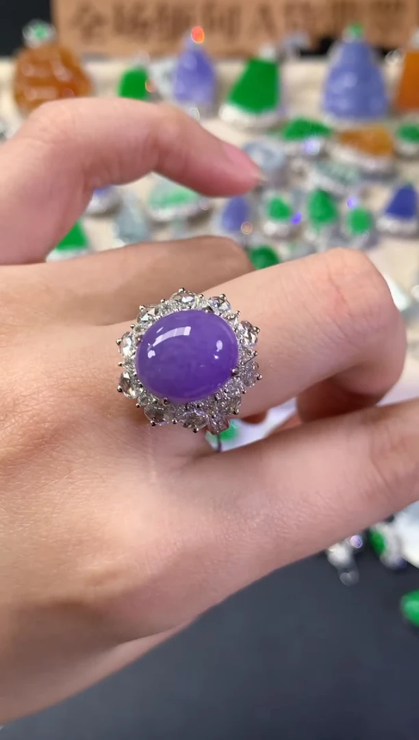 18K金镶嵌戒指翡翠大****~C252|88000