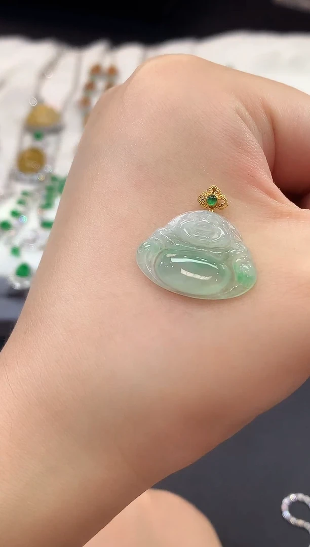 颈饰18K金镶嵌翡翠44-吊坠