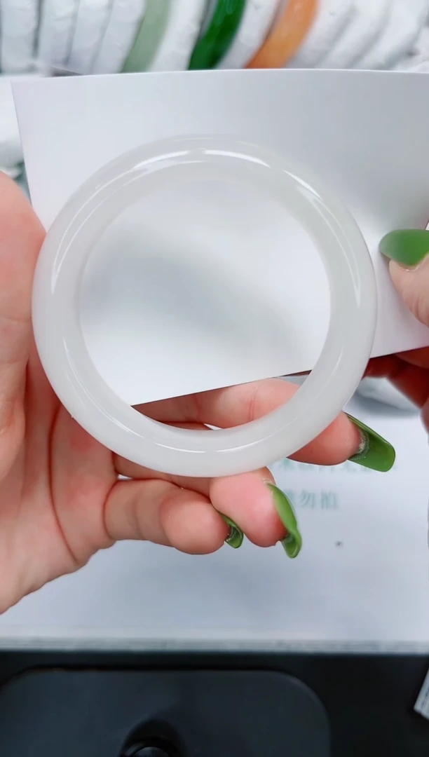 石英质玉手镯未镶嵌12/52