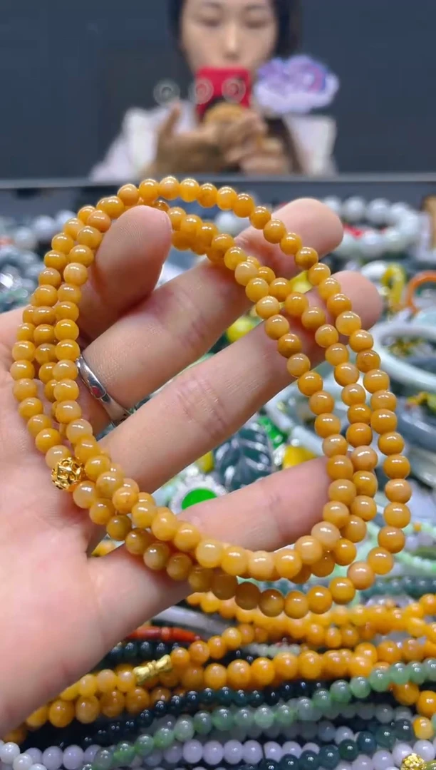 颈饰未镶嵌翡翠4MM