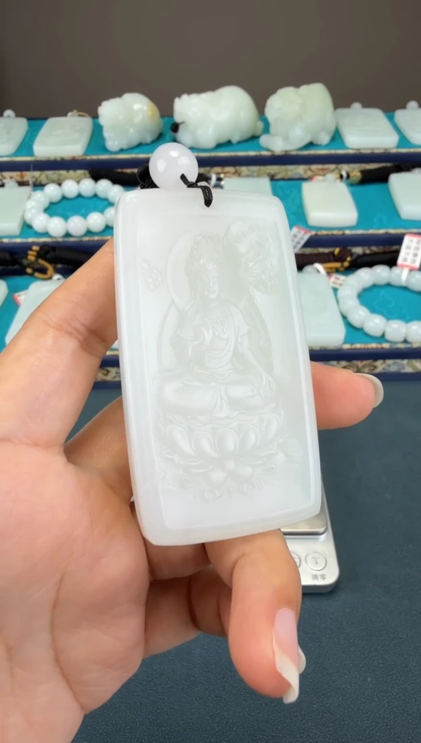 颈饰未镶嵌和田玉1