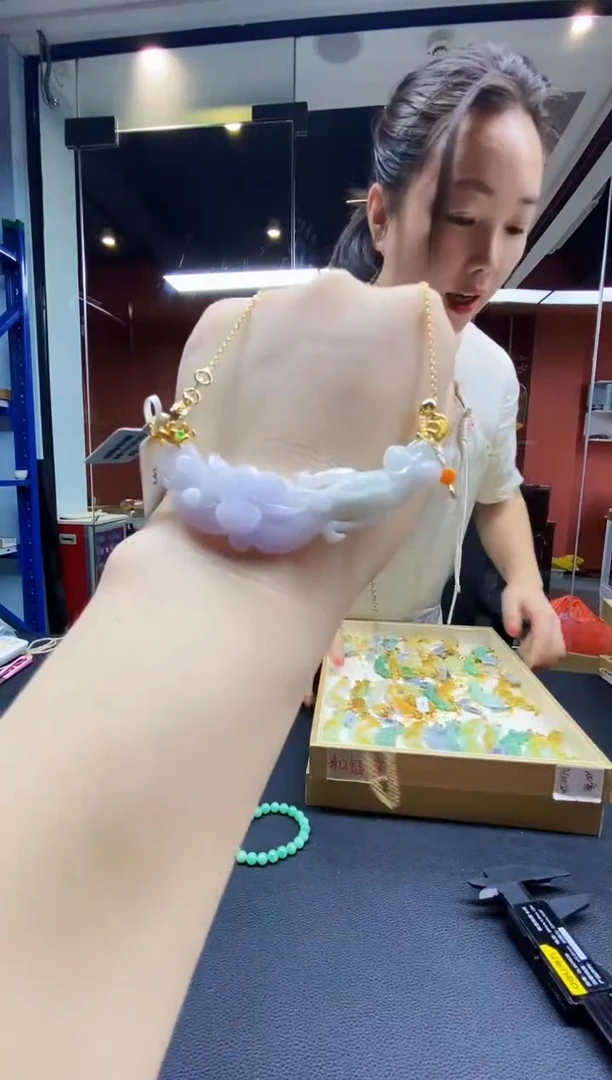 颈饰未镶嵌翡翠翡翠吊坠