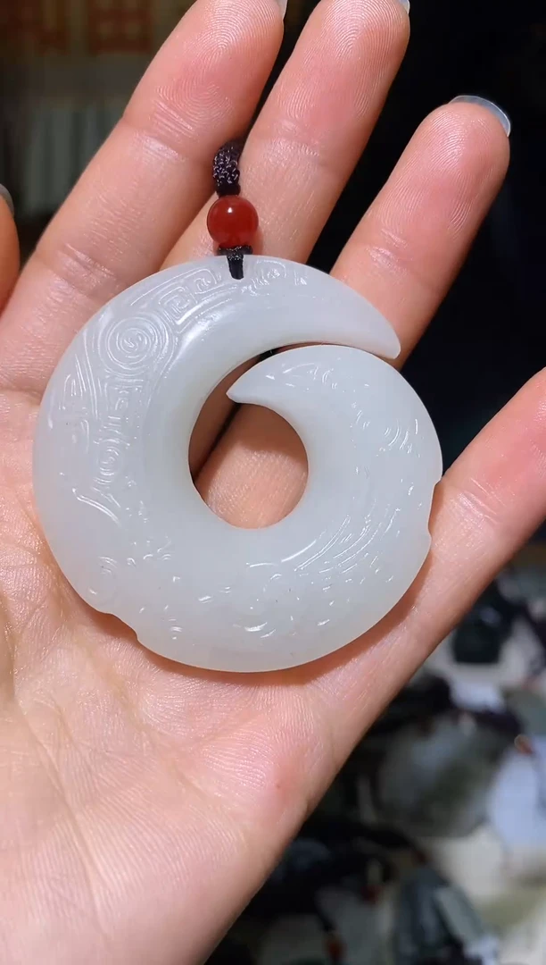 颈饰未镶嵌和田玉3