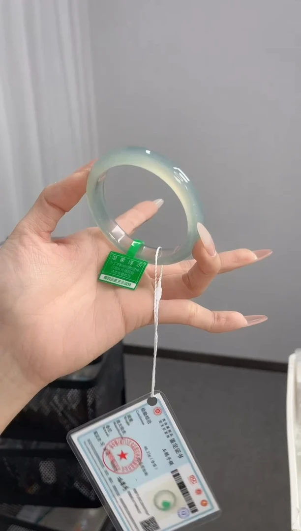 【闪购商品】玛瑙/玉髓手镯未镶嵌57-58圈