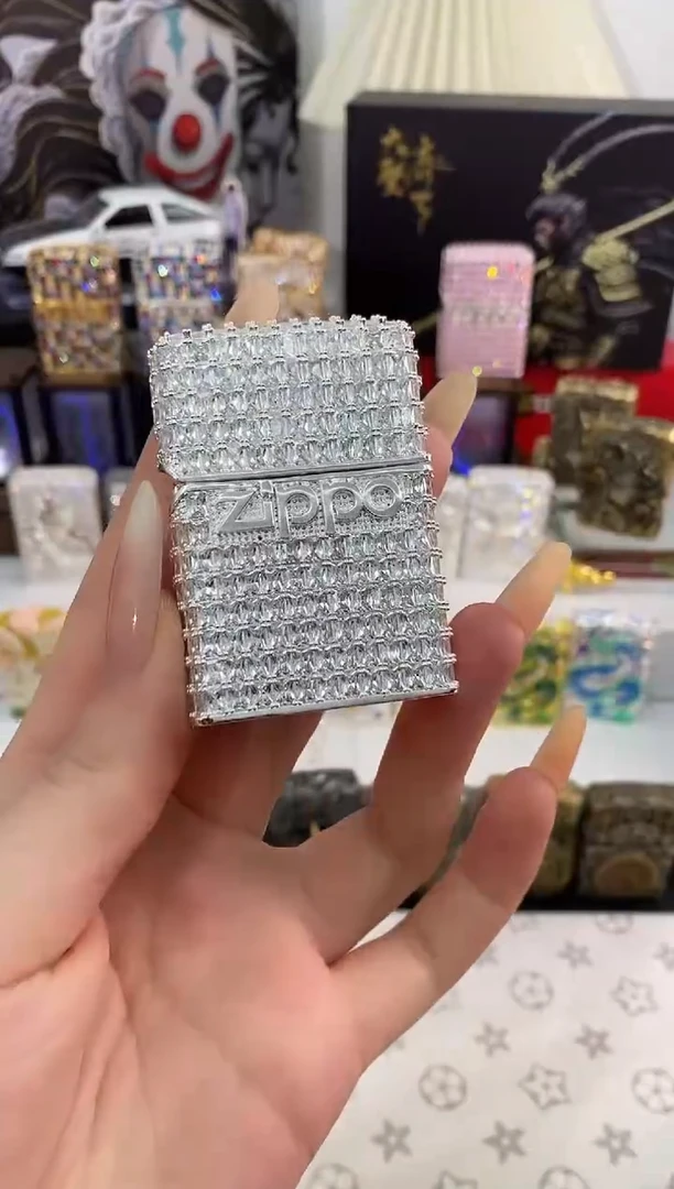 铜满钻星辰打火机
