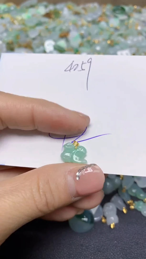 【闪购商品】翡翠挂件18K金镶嵌 天然翡翠A货