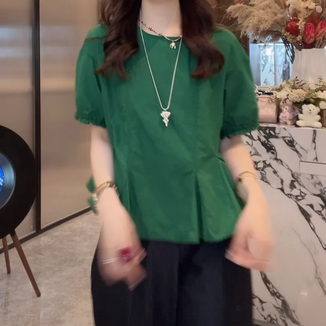 韩版甜美可爱风格衣服夏季2025设计感宽松薄款短袖绿色女款衬衫