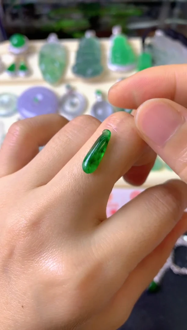 定制翡翠未镶嵌?****?毛货抛光