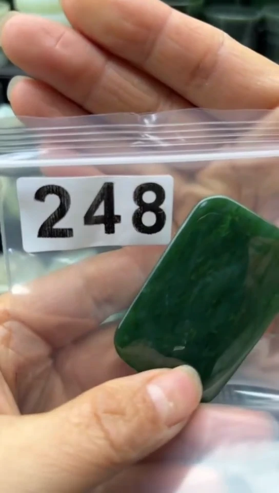 未镶嵌和田玉珠宝半成品牌子