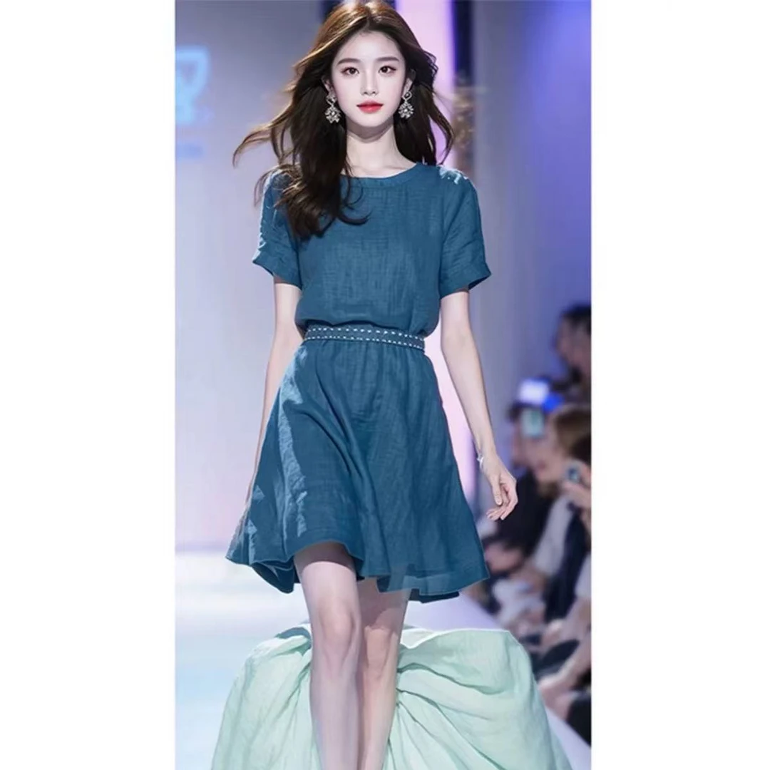 蓝色气质收腰连衣裙裙子夏季新款减龄显高小个子文艺范女性高级感
