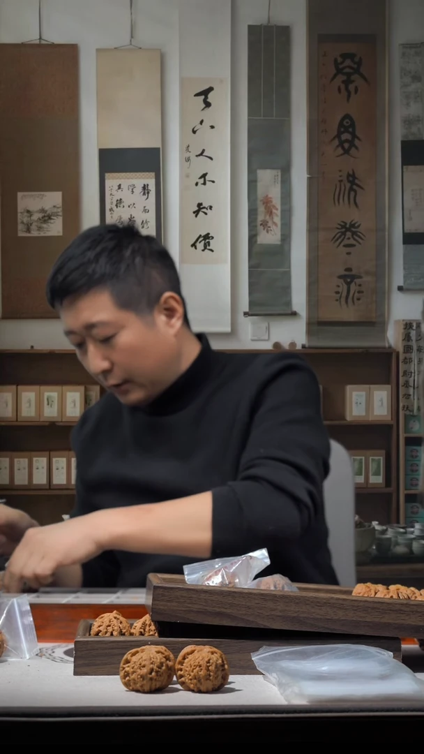 【闪购商品】文玩核桃吊坠平谷方块35尺