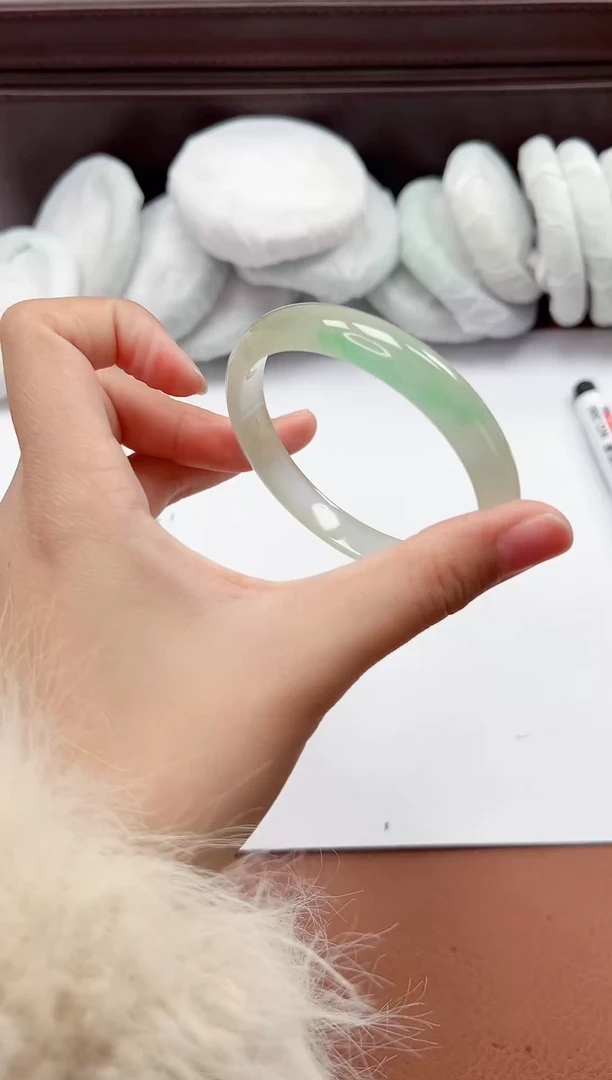 精品手镯，一物一拍U076