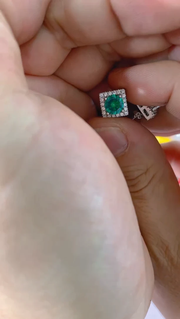 【闪购商品】水晶颈饰银S925镶嵌30红宝，蓝宝，多样性发一件赠链