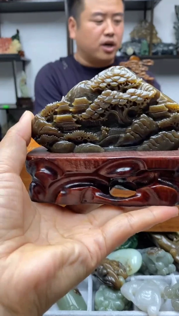 未镶嵌和田玉摆件1