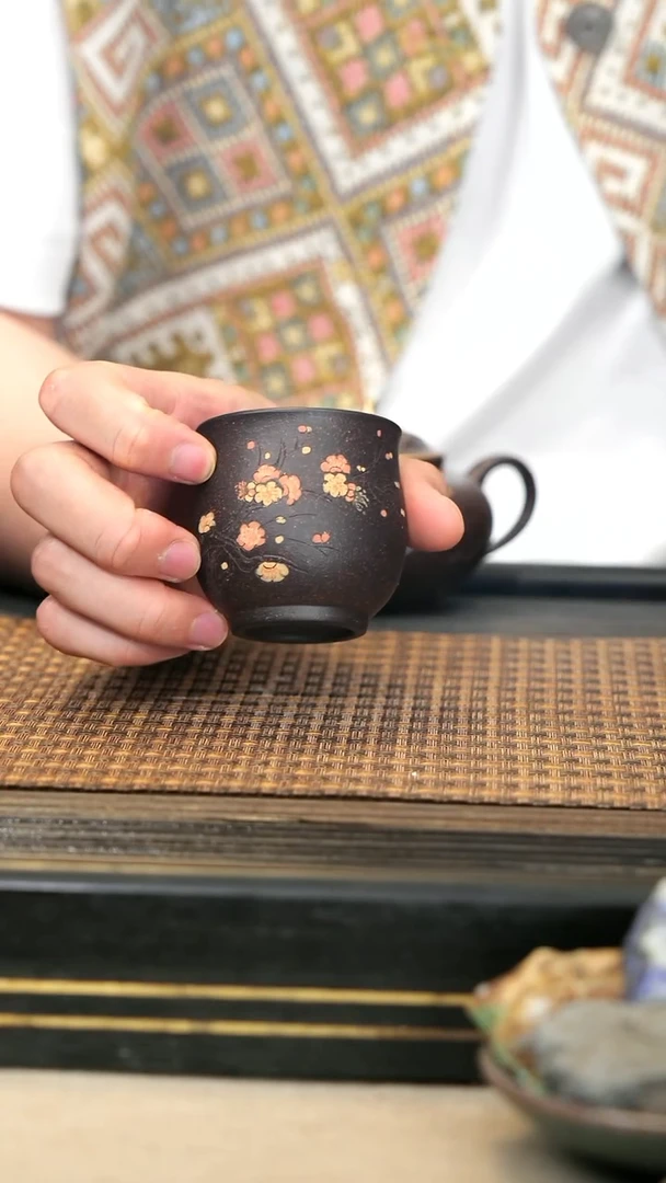 紫砂壶6《品茗杯》乌金砂