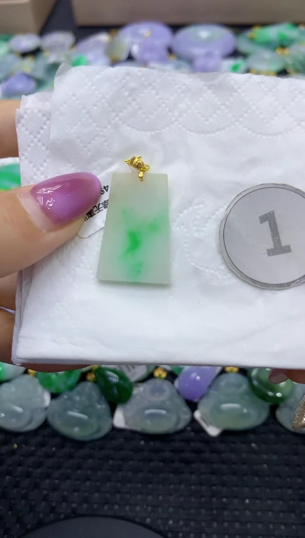 颈饰未镶嵌翡翠天然缅甸翡翠A货