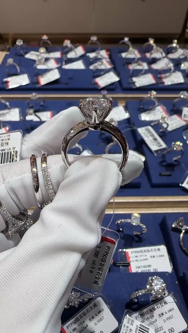 银S925镶嵌合成钻石T家3卡