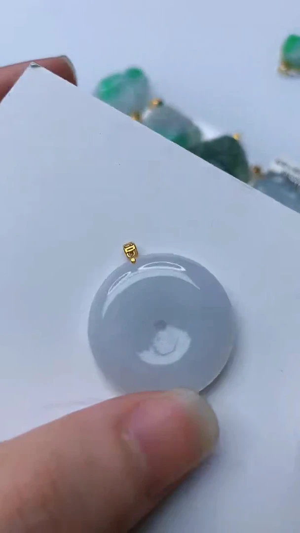 【闪购商品】翡翠颈饰18K金镶嵌22.......