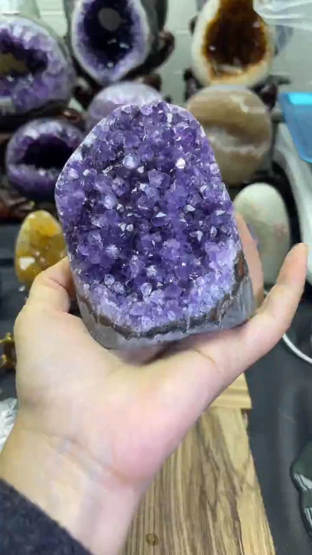 未镶嵌大型摆件（非配饰）紫晶606号摆件