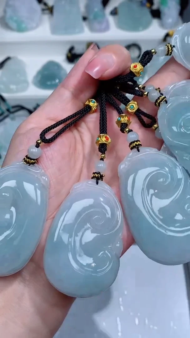 翡翠未镶嵌颈饰吊坠团购多样性发一件