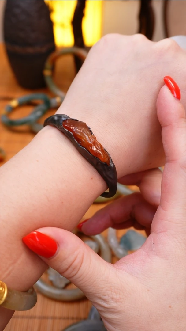 银S925镶嵌手镯翡翠红翡随型手牌