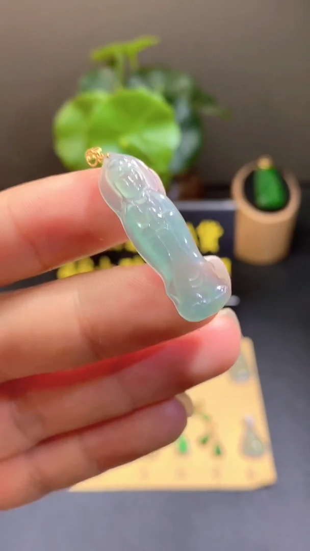 颈饰18K金镶嵌翡翠翡翠A货