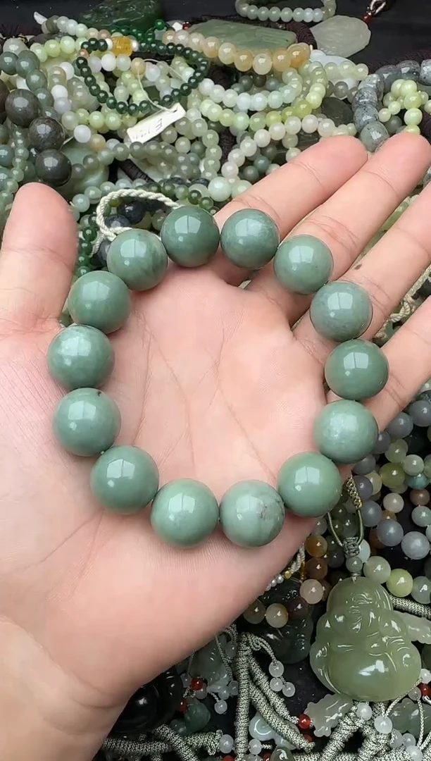 颈饰未镶嵌和田玉拍一发一