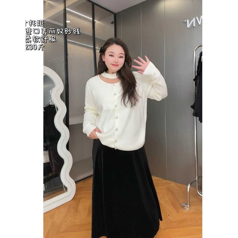 【冬日精灵】TOYA大码女装2025新款针织开衫精致爱心扣镂空软乎乎