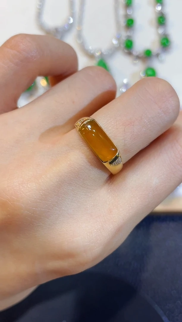 颈饰18K金镶嵌翡翠团购15