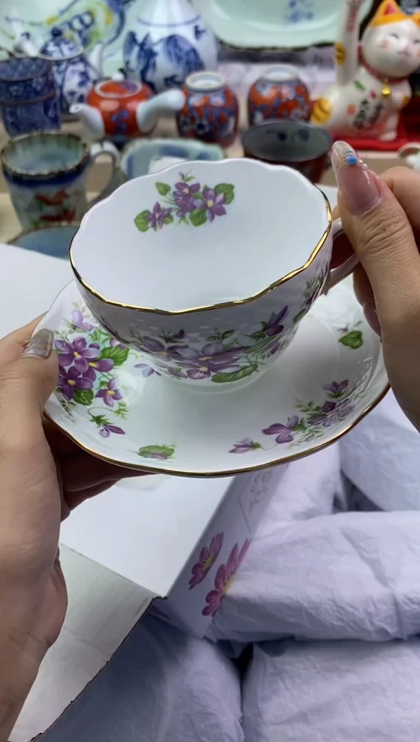 【闪购商品】瓷片隆莲瓷器欢迎大家
