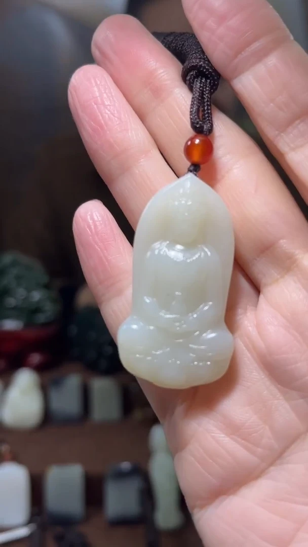 颈饰未镶嵌和田玉`