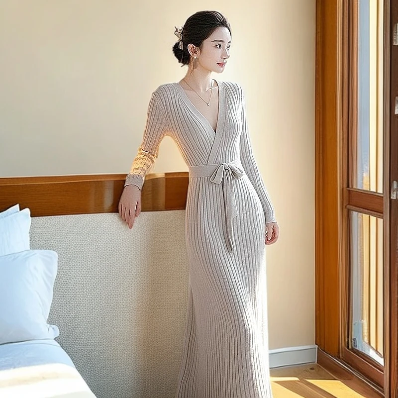 轻奢御姐气质风情万种连衣裙女装秋季新款时髦性感收腰针织长裙子