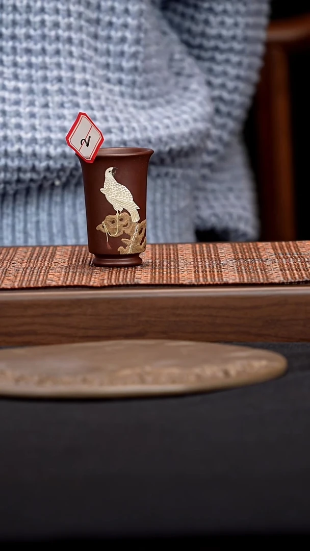 【闪购商品】泥绘雪鹰 一物见春