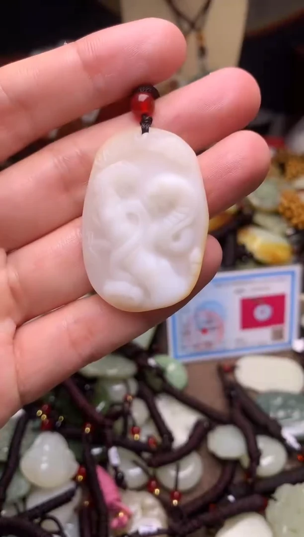 颈饰未镶嵌和田玉新疆料青海料清水和田玉吊坠