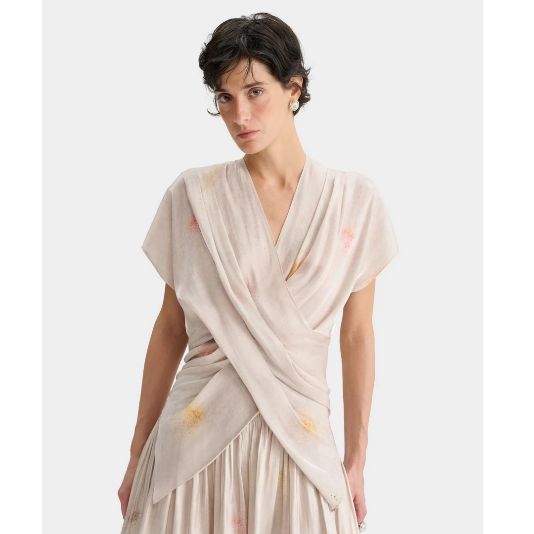 deepmoss 玫瑰香气幻影缎感水泽交叠上衣