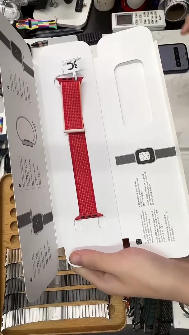 准新品1042 大表盘 红色尼龙回环